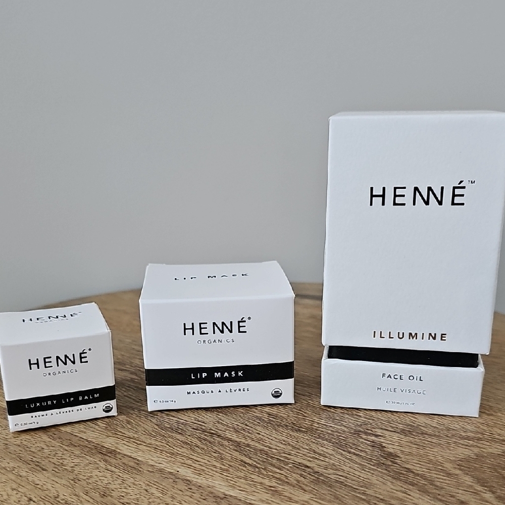 HENNE ORGANICS Lip Mask,  Luxury Lip Balm & Illumine Face Oil Set